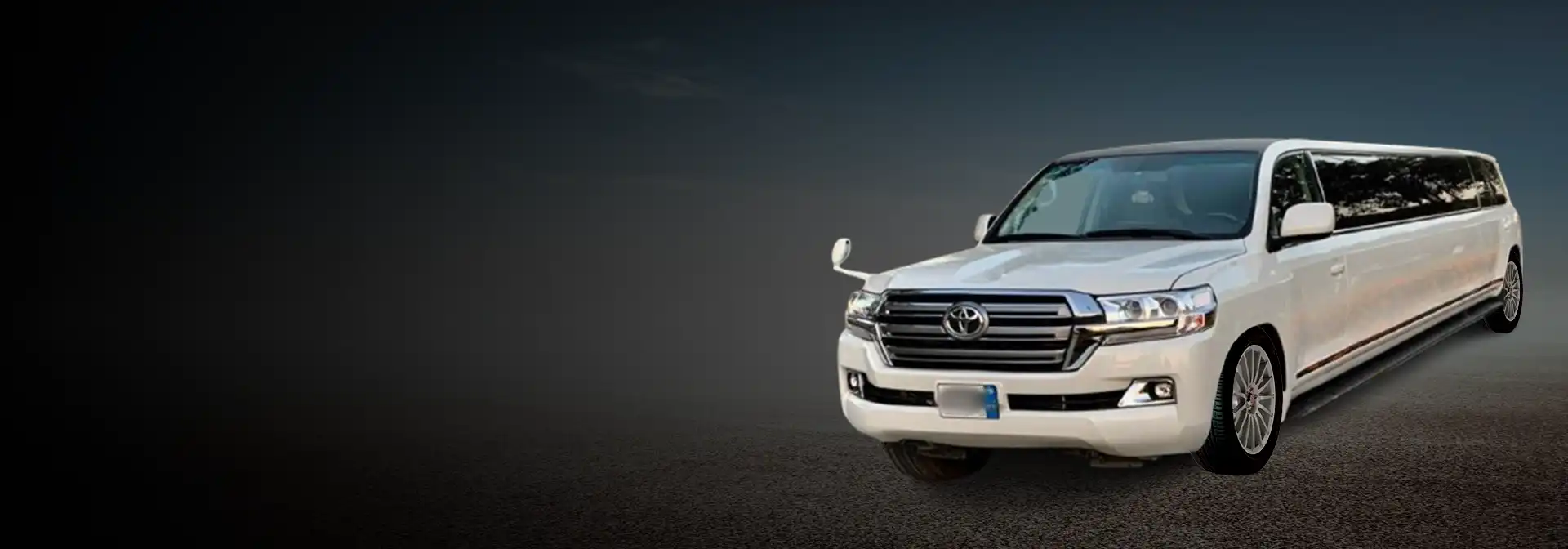 Luxury Toyota Land Cruiser V8 limousine rental in Islamabad, Rawalpindi, and Mirpur for weddings, parties, corporate travel, and airport pickup.